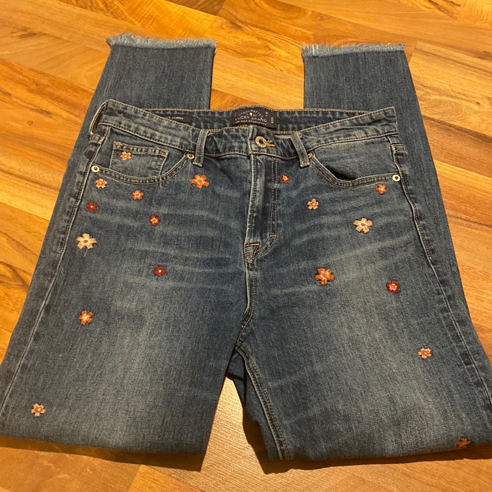 Lucky Brand Blue Skinny Jeans with Floral Embroidery. Very, very cute!